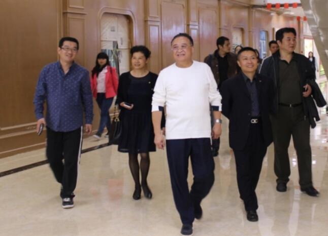 WilliamHill���Ĺٷ���վ�չ�����װ�γǣ���������ҵ���޵����ܻ��������ķ������ᳫ��